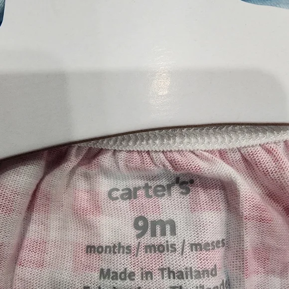 💜 Carter's 2 outfits, strawberry print, and pink gingham 9m or 12m - Picture 7 of 8